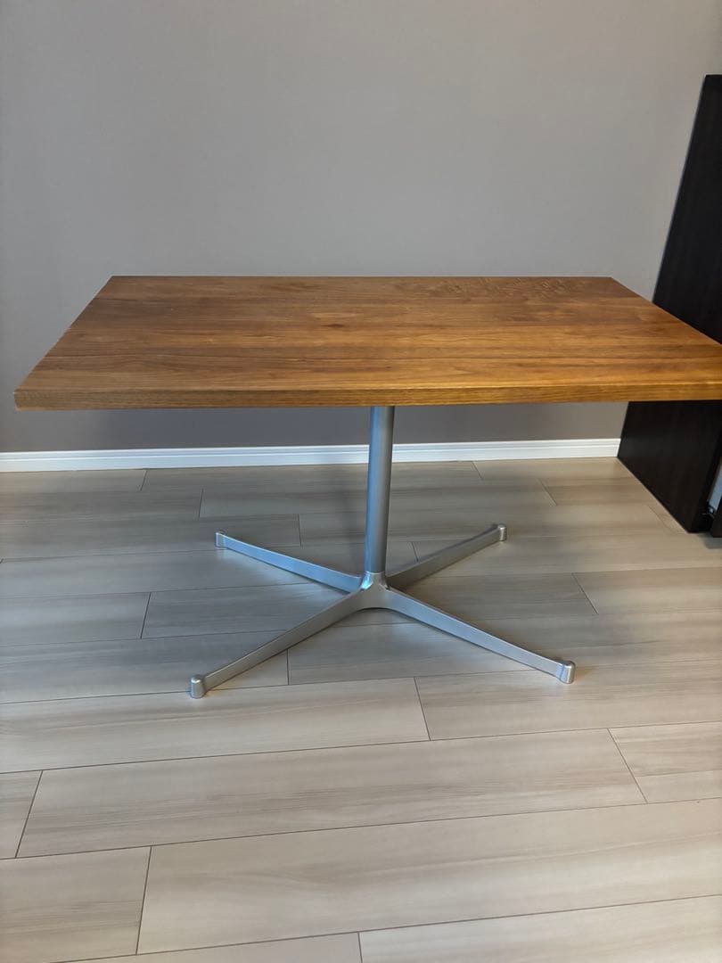 D&DEPARTMENTオリジナルカフェテーブルX脚