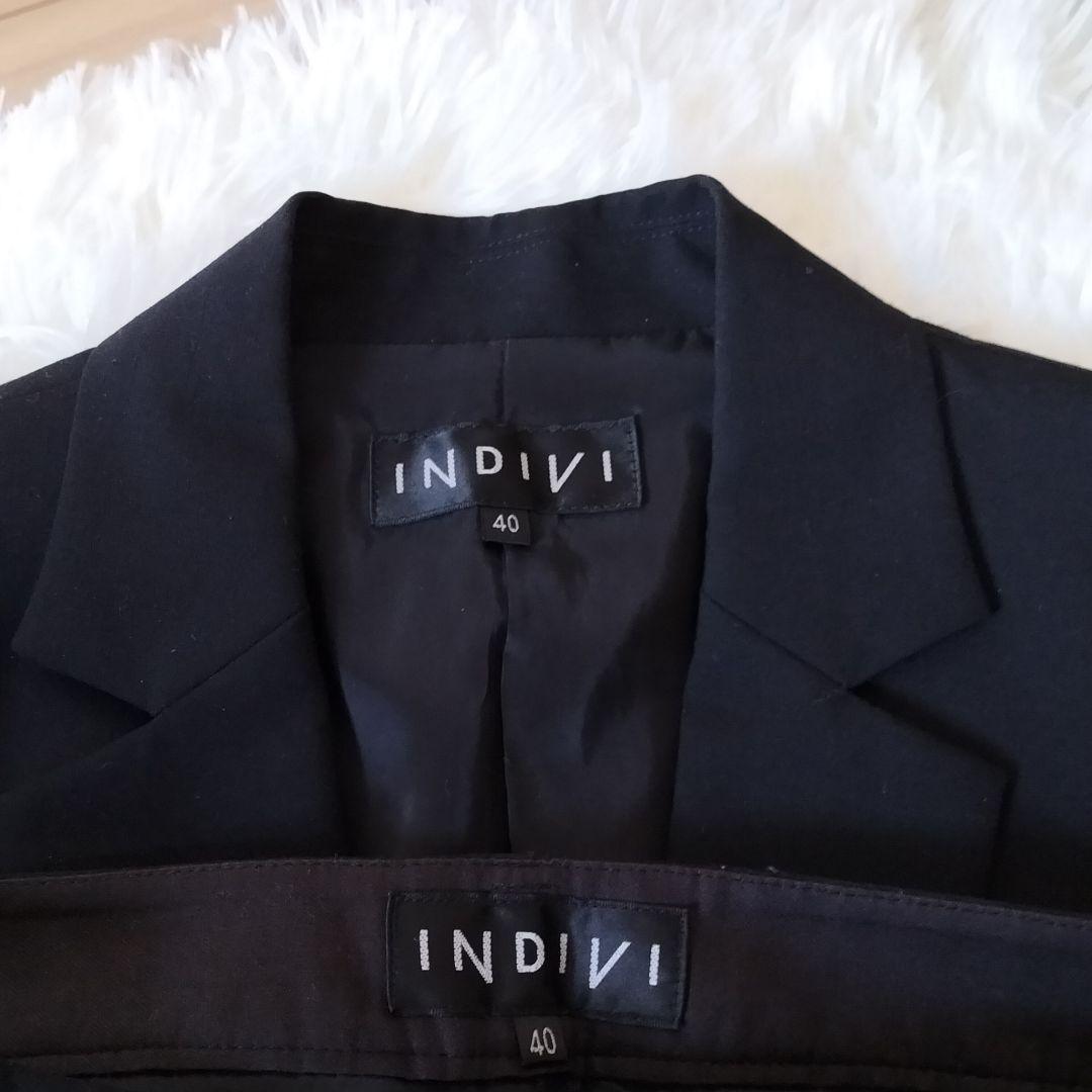 INDIVI ブラック パンツスーツ 40 無地　オフィス　入学卒業式　就活