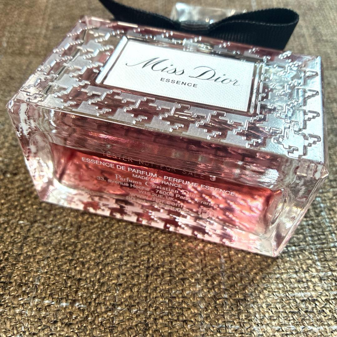美品MissDiorミスディオール エッセンス (パルファン) 80ml値引❌