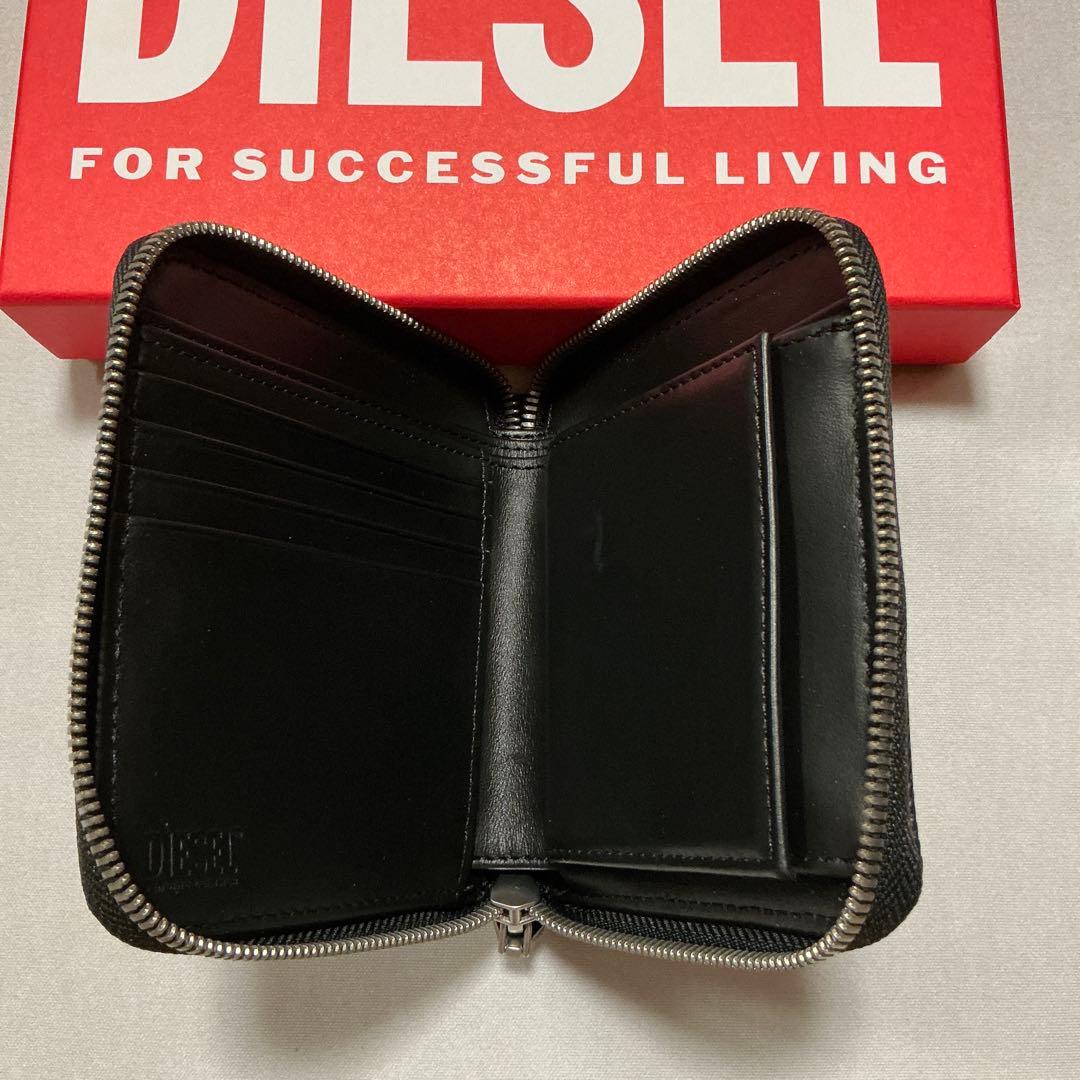 洗練されたデザイン　DIESEL BI-FOLD COIN ZIP X09666
