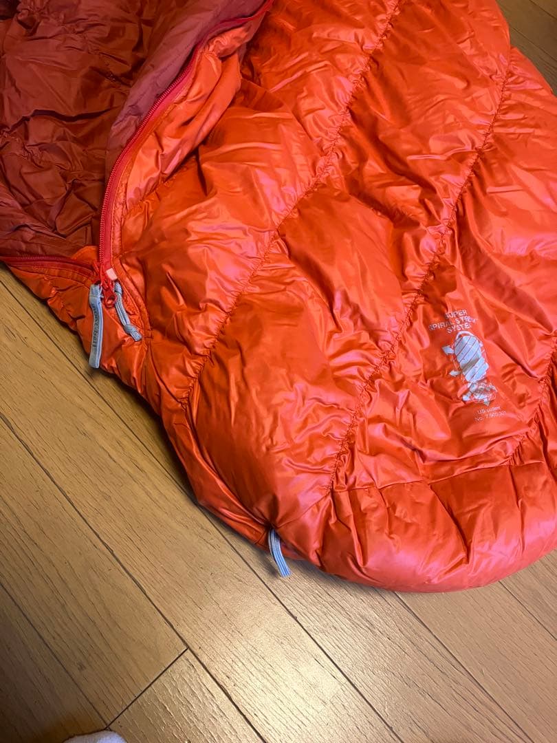 mont-bell オレンジ ダウンシュラフ 収納袋付き