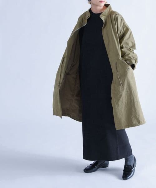 展示のみ　美品AUG フィシュテールコート　KHAKI