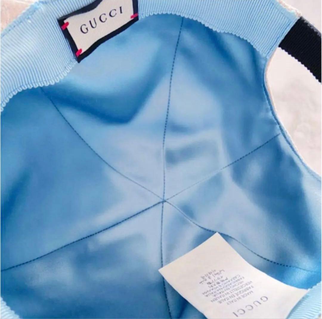 GUCCI シルバーラメ ホワイトGG帽子