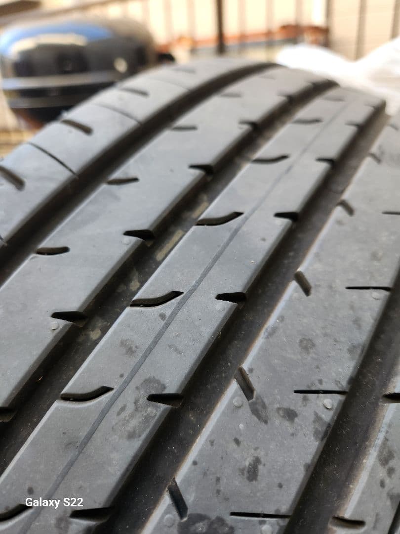 だんご、ヨコハマ225/65R/17タイヤ4本　（１）