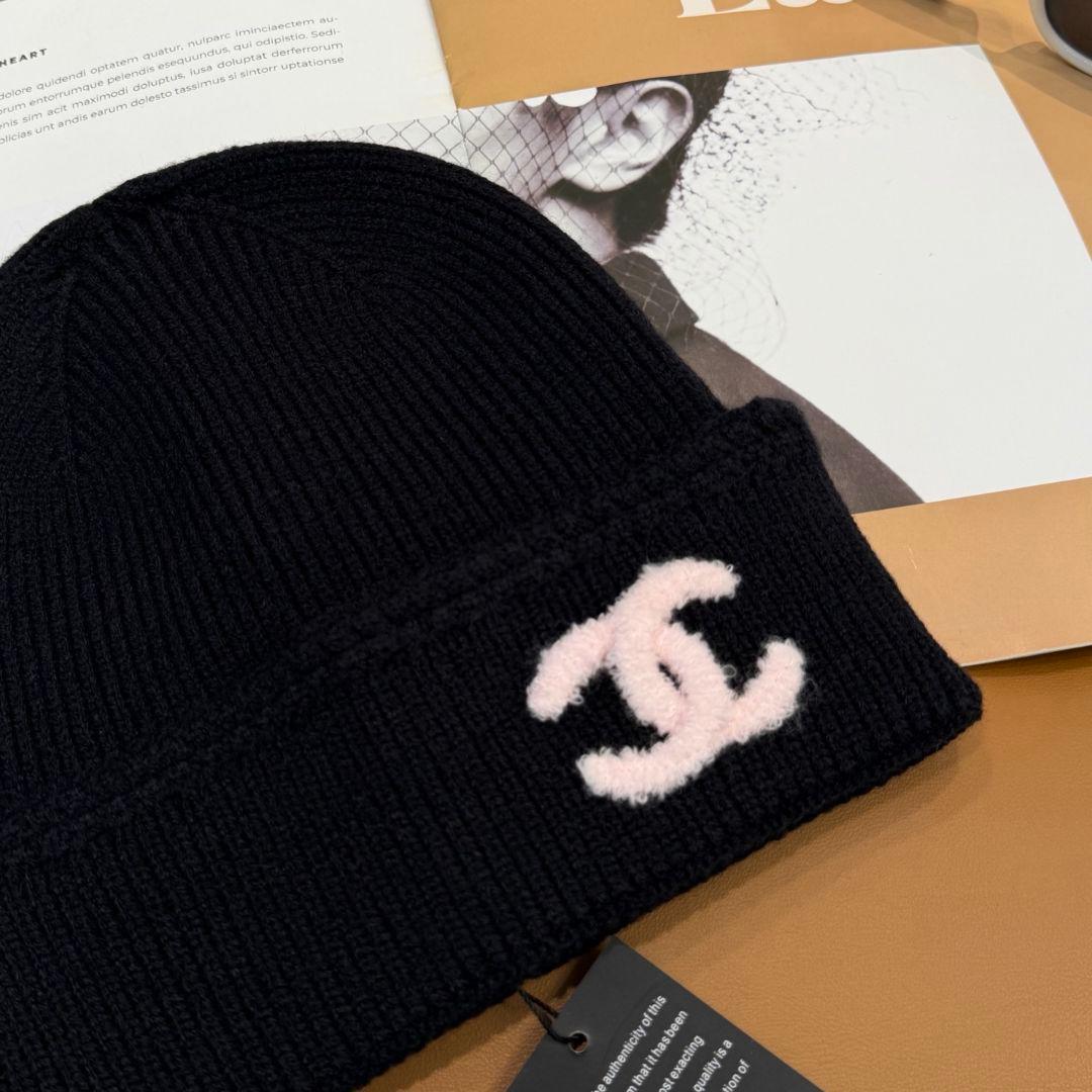 CHANEL ロゴ ニットキャップ