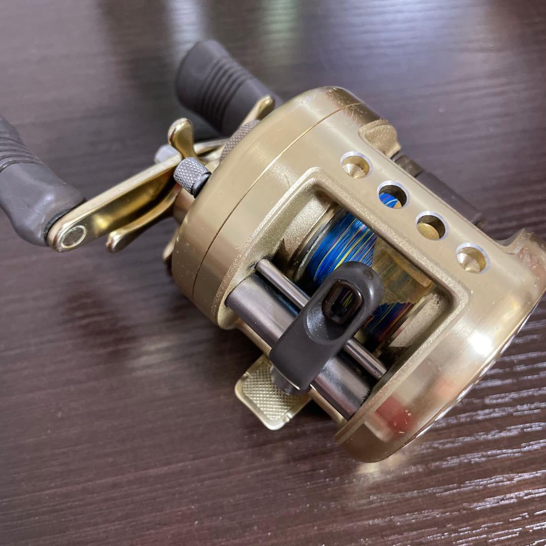 CALCUTTA 101XT シマノ カルカッタ ブラックバス