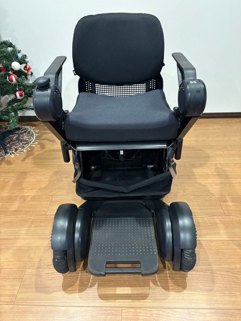 WHILL. 中古電動車椅子