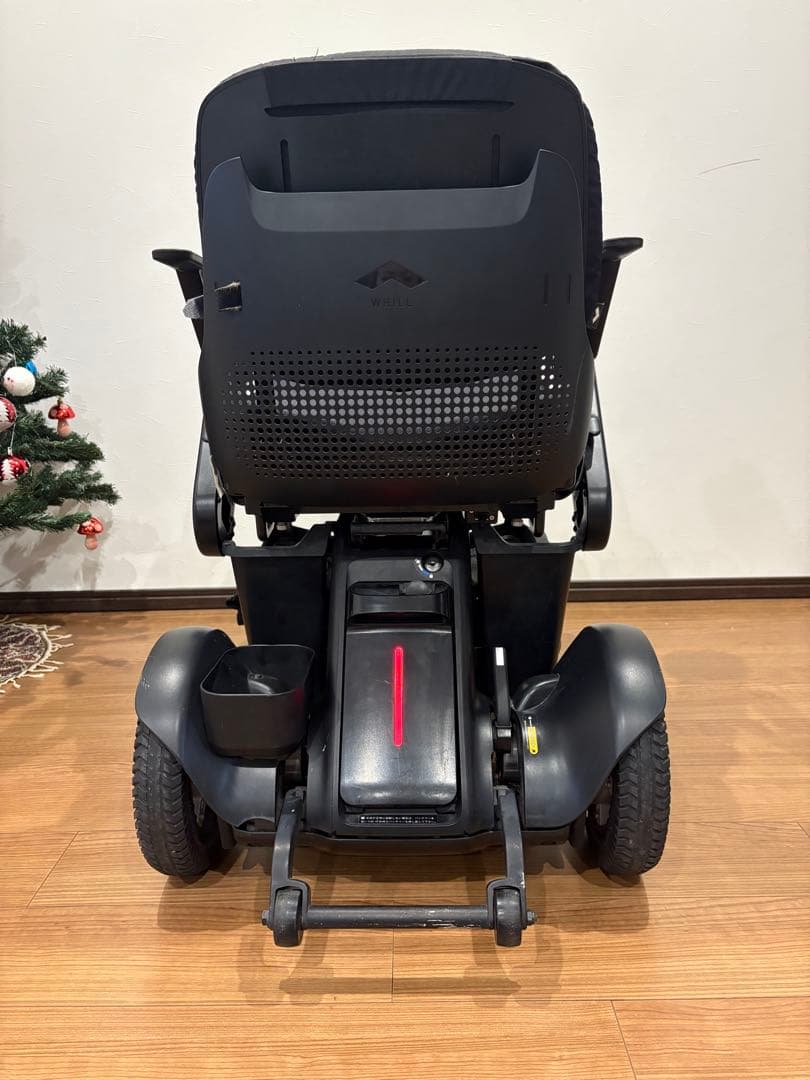 WHILL. 中古電動車椅子