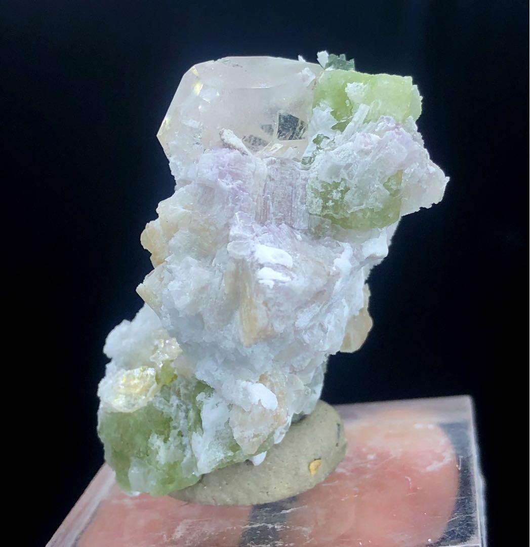 モルガナイトクリスタルの天然グリーントルマリン束