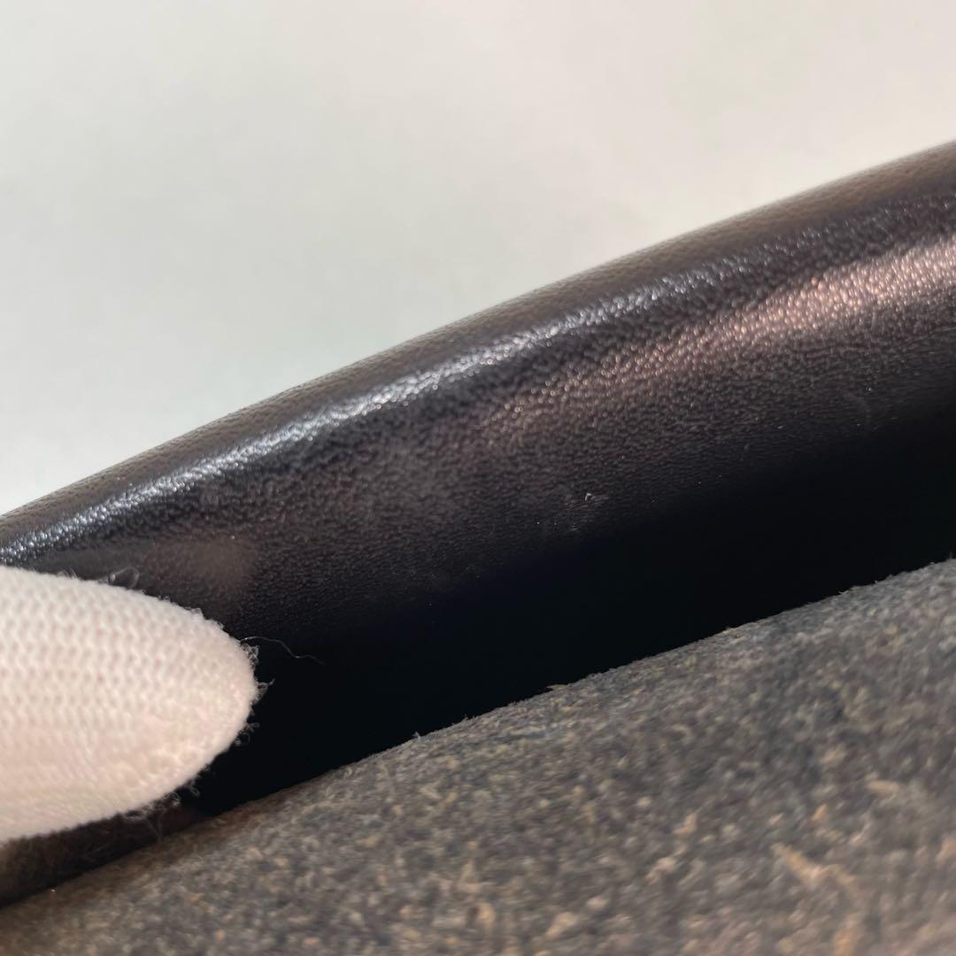 ゴローズ　角型 黒 小銭入れ 財布　コンチョ付き　ブラック/シルバー