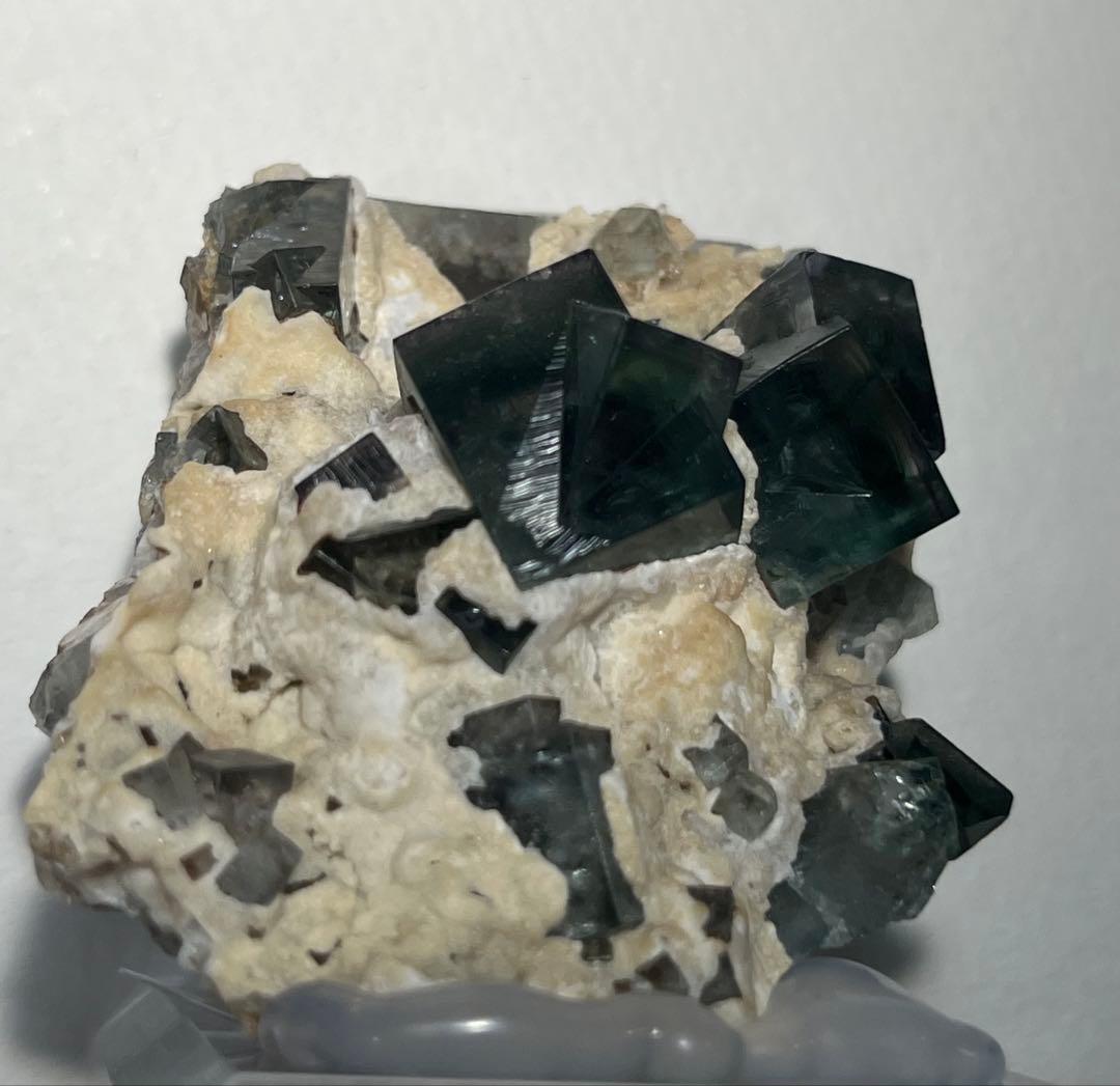 Helens pocket産　フローライト　蛍石　原石　鉱物　鉱物標本