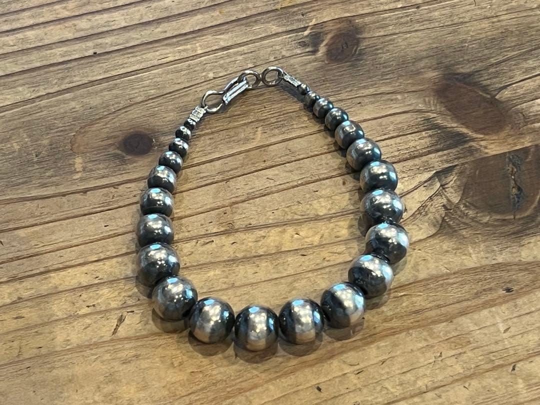 エリカニコラスビゲイ(ENB) ナバホパールブレスレット