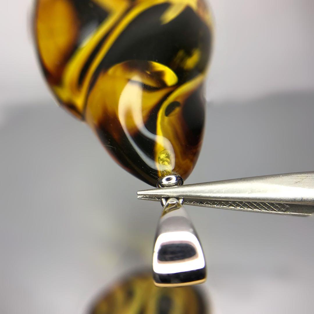 k18WGホワイトゴールド55.63ct 天然琥珀ネックレスペンダントトップ