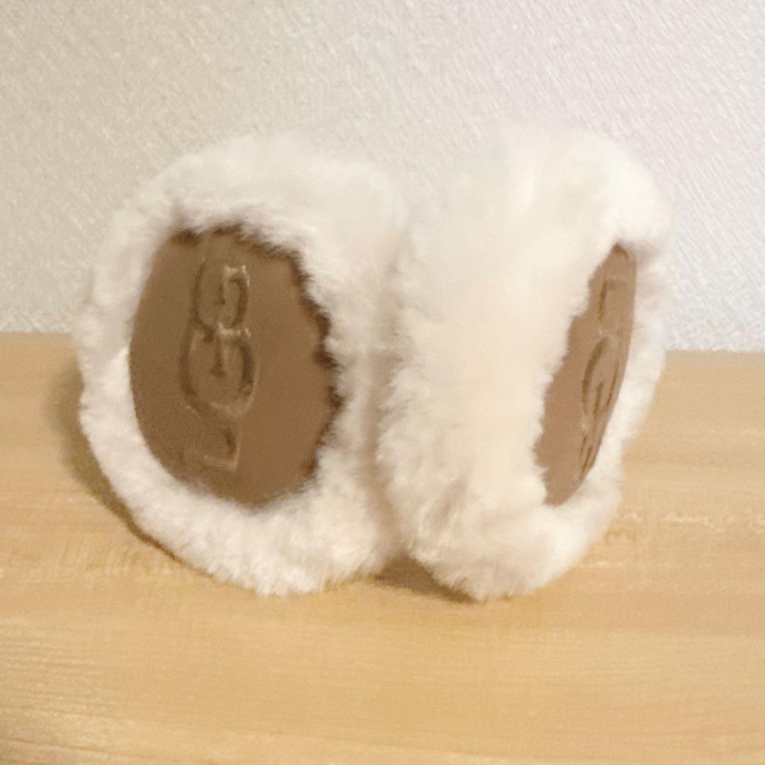 アグ シープスキン エンブロイダリー イヤーマフ チェスナット