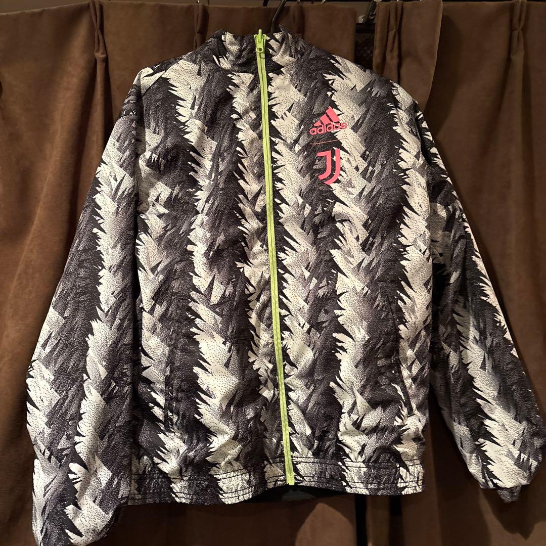 adidas Juventus ウィンドブレーカー