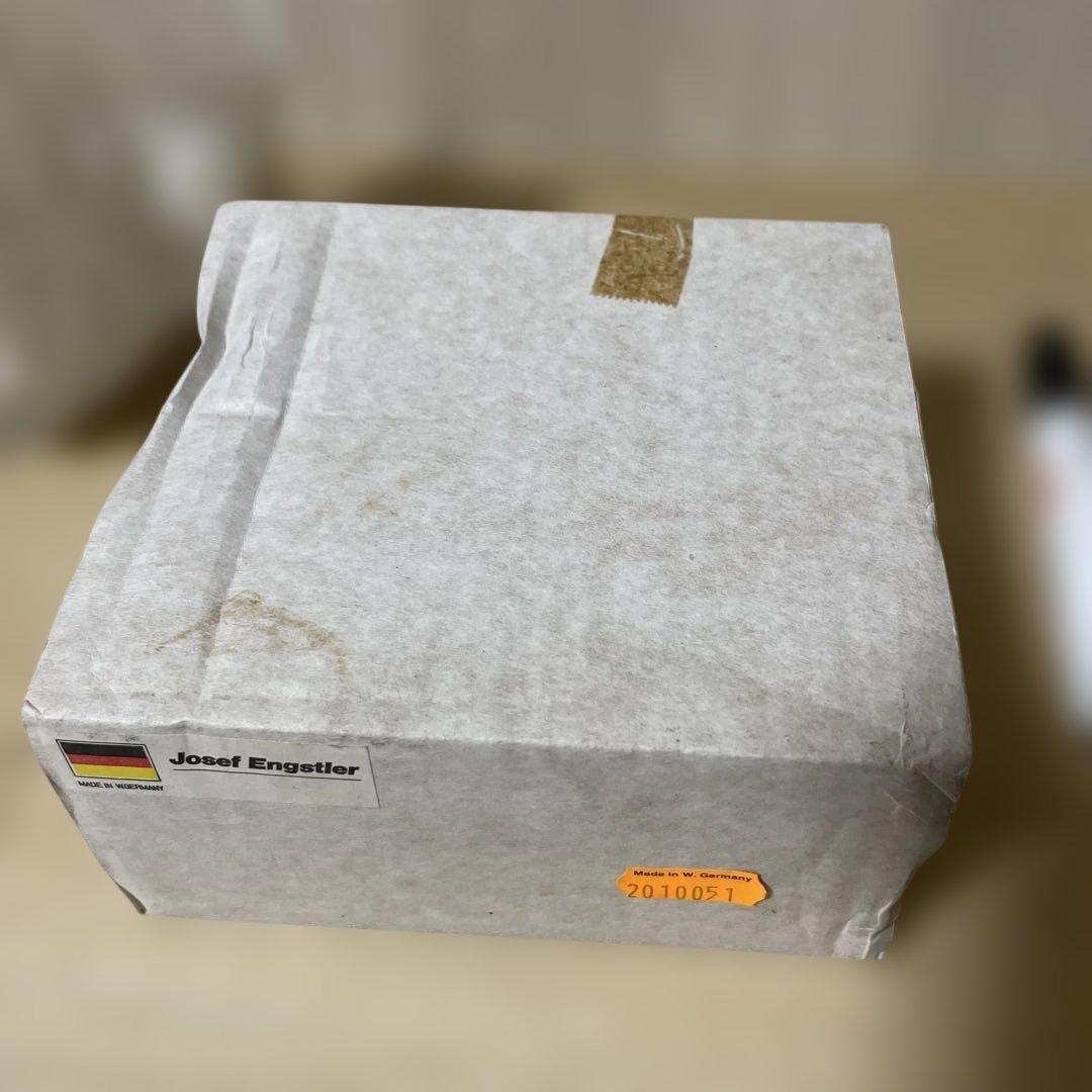 ドイツ製 ククー時計 伝統的なデザイン. Ln541