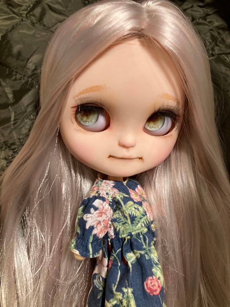 ★ カスタム　アイシードール　★ アウトフィットはつきません　サーシャちゃん