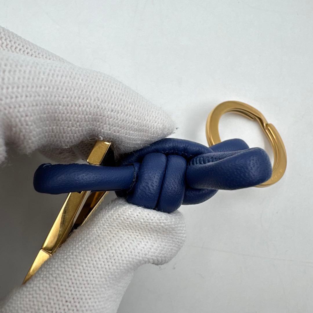 極美品✨BOTTEGA VENETA キーリング　パープル　本革　保存箱付き