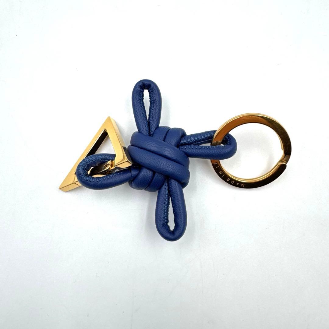 極美品✨BOTTEGA VENETA キーリング　パープル　本革　保存箱付き