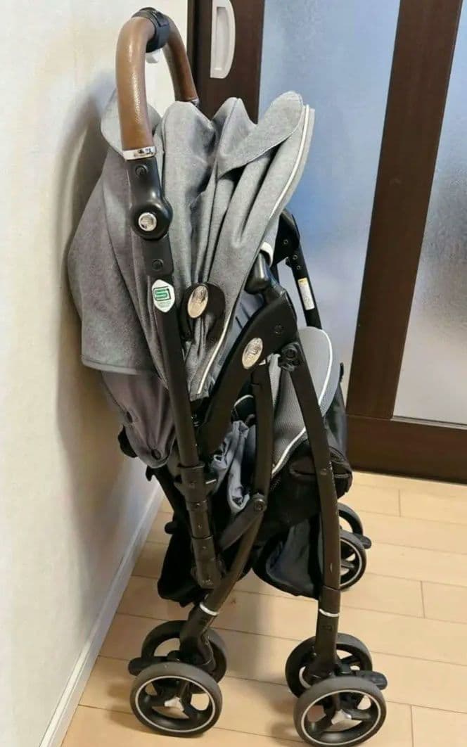 *＊美品＊* Aprica ラクーナビッテクッション アニマル柄 レザーハンドル