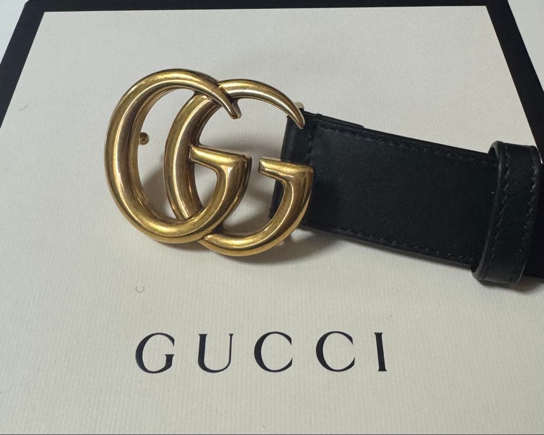 付属品有 GUCCI ブラックレザー ベルト GGロゴ ゴールド