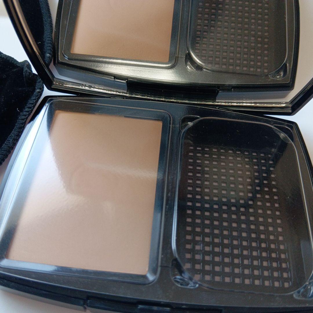 【美品】CHANEL ウルトラルタンコンパクト 20 ファンデーション