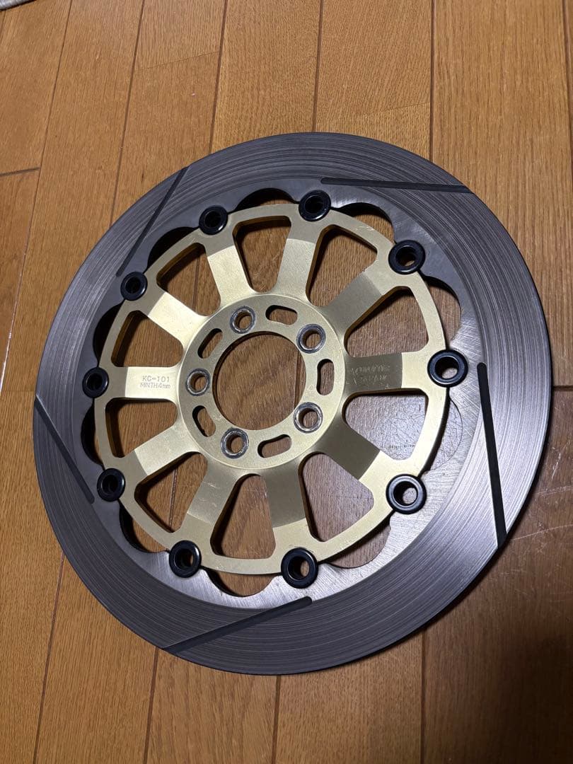 サンスター　Fディスクローター KC-101 スリットタイプ　左右　中古です。