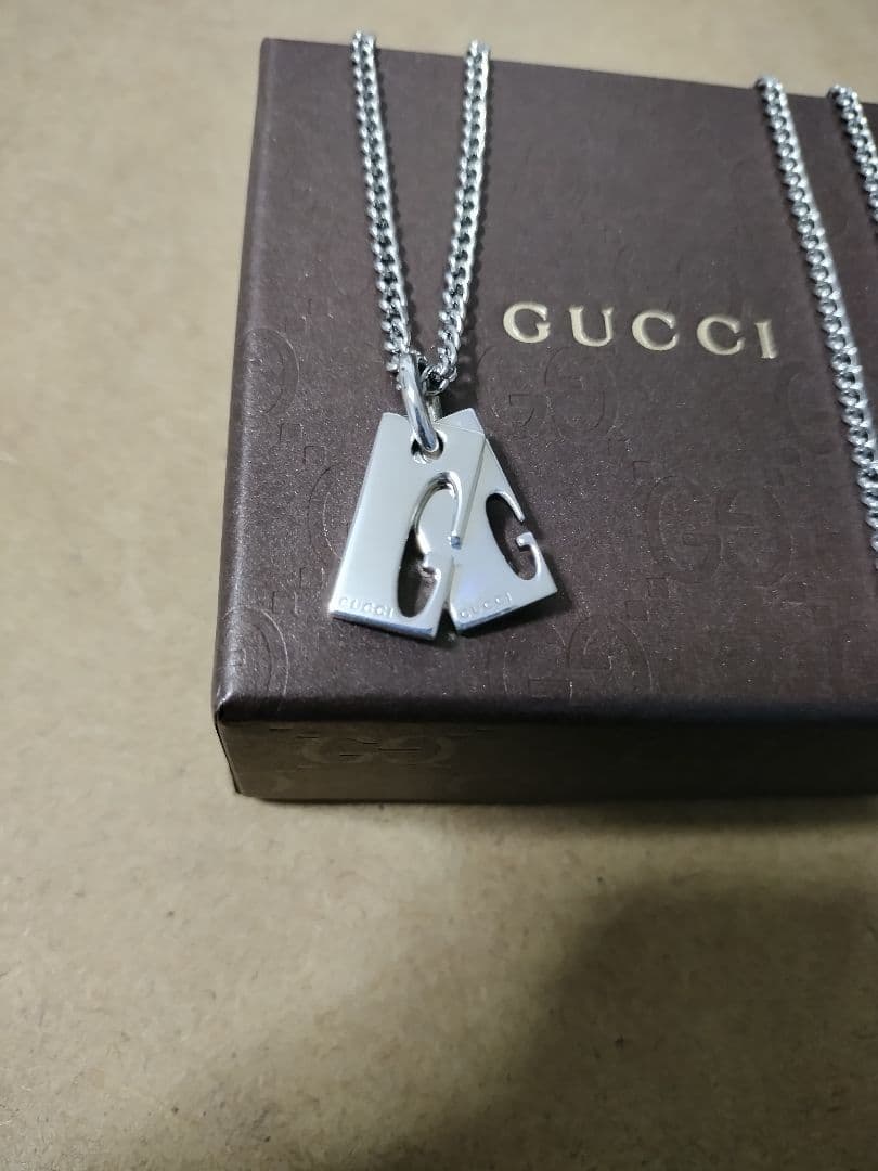 美品 GUCCI グッチ シルバー925 ダブルプレートネックレス 高級感あり