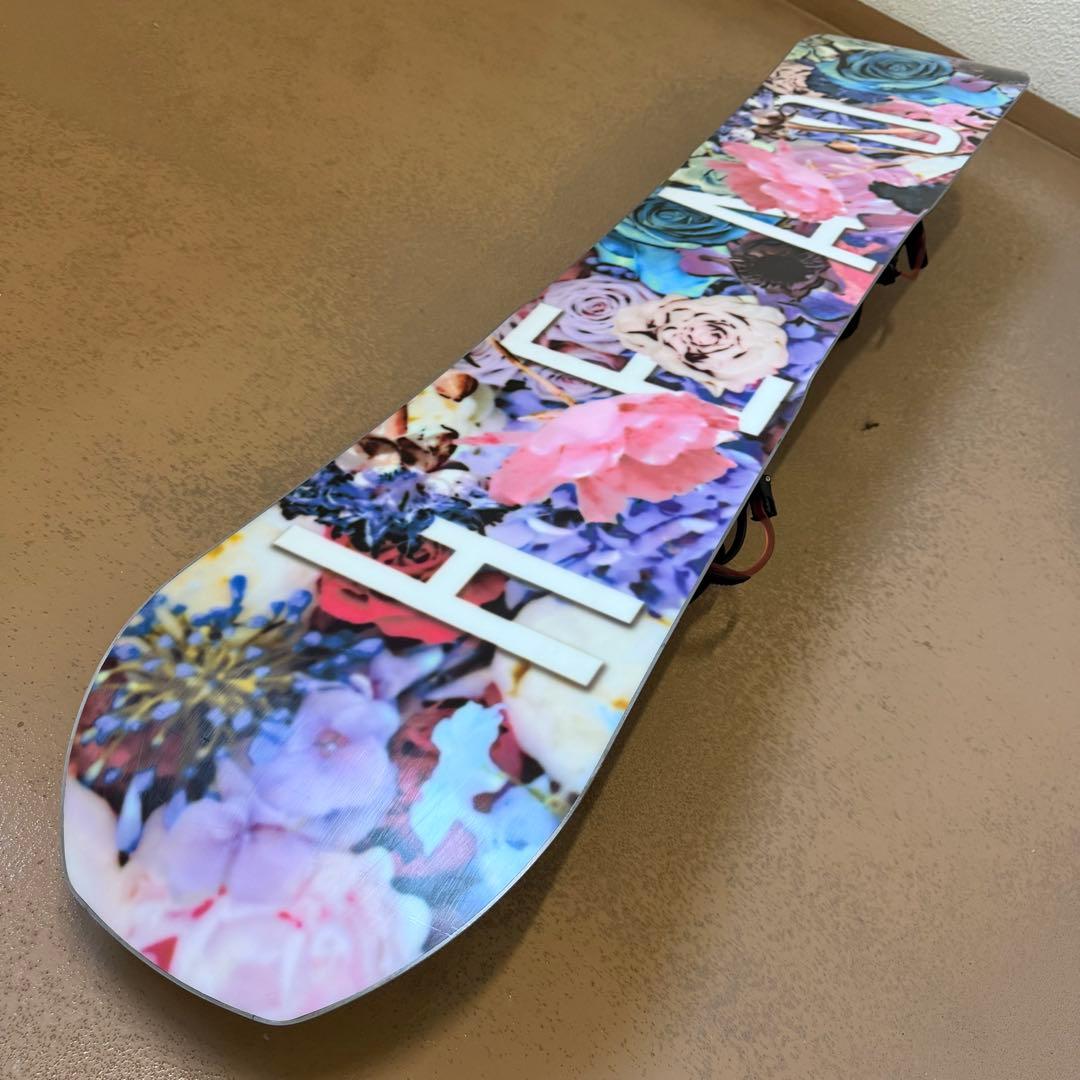 必見大人気ボード！美品！ HEAD ダブルキャンバー SPRING 142