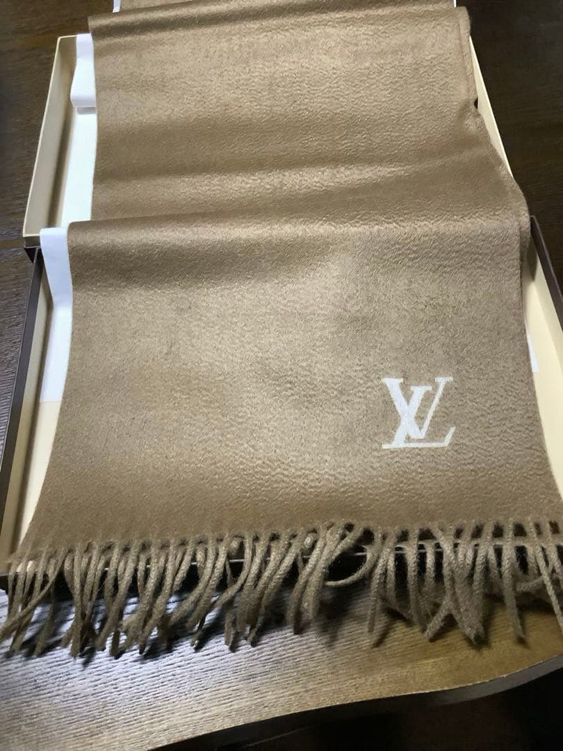 Louis Vuitton マフラー　キャメル色