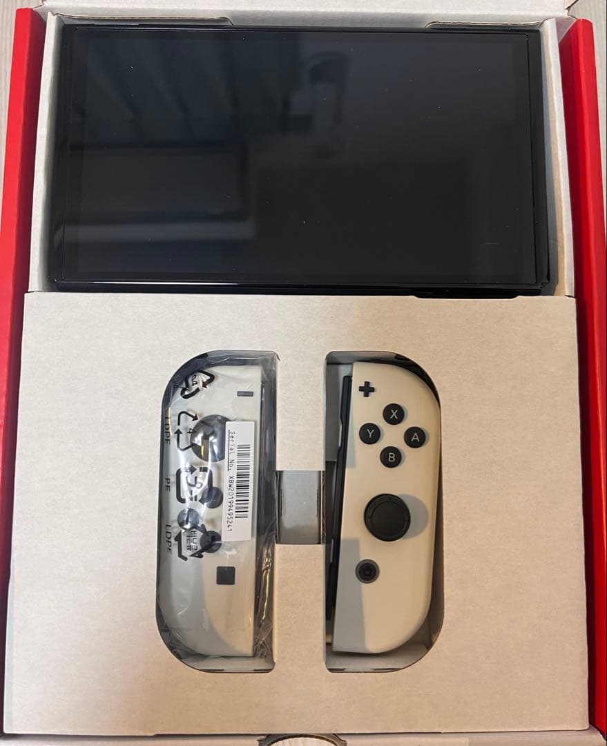 Nintendo Switch 有機ELモデル本体　ホワイト