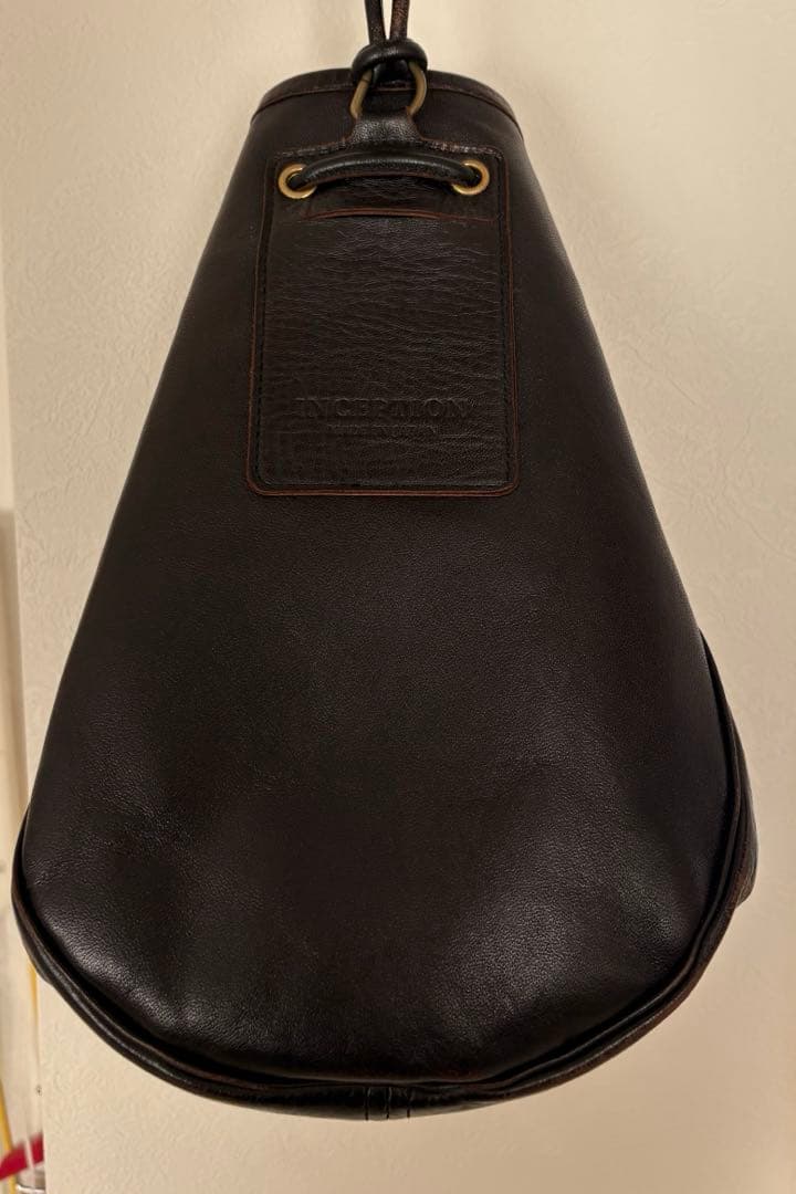 インセプション　ホースハイドレザーポーチ　黒　茶芯