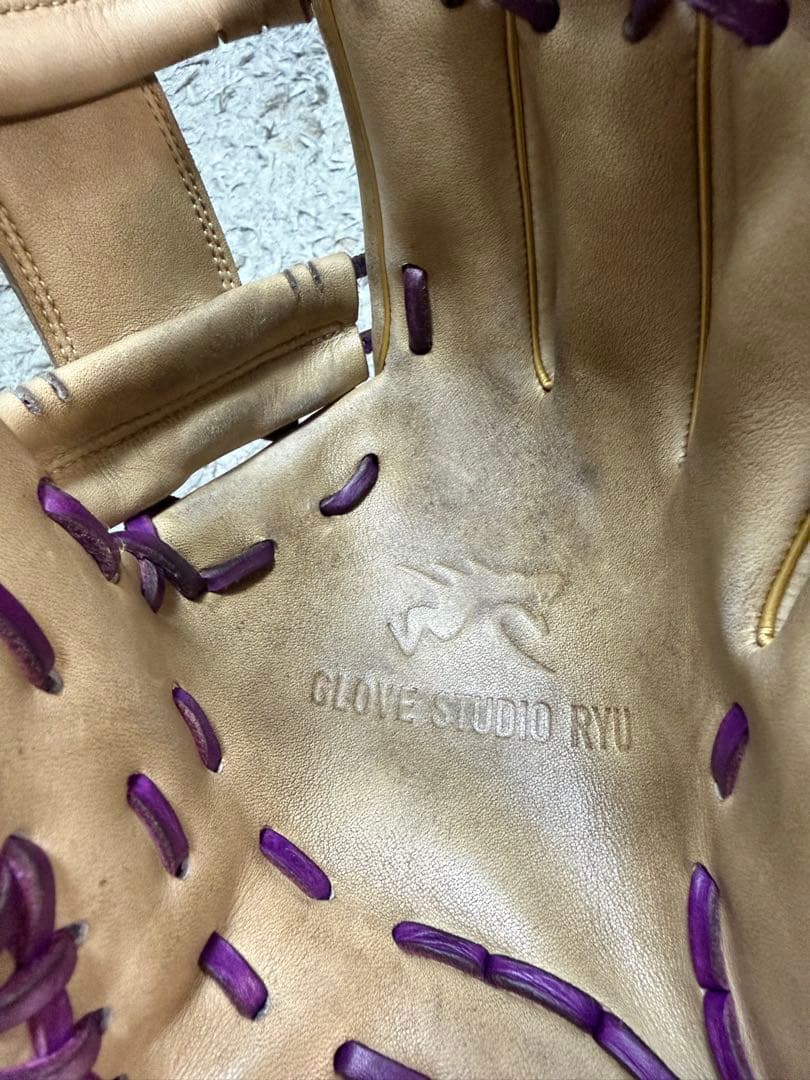 RYU 6周年グローブ