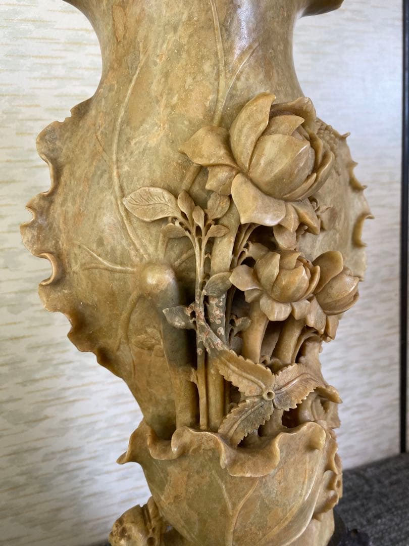 中国石細工　花瓶フラワーベース　花彫刻　アンティーク　美術品