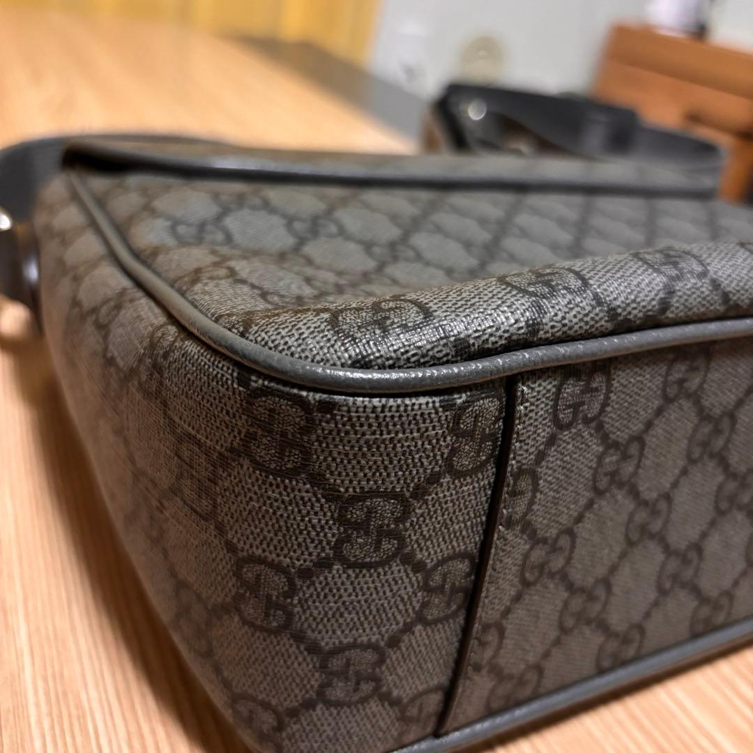 グッチ【美￼品】オフィディア メッセンジャーバッグ GGスプリームキャンバス