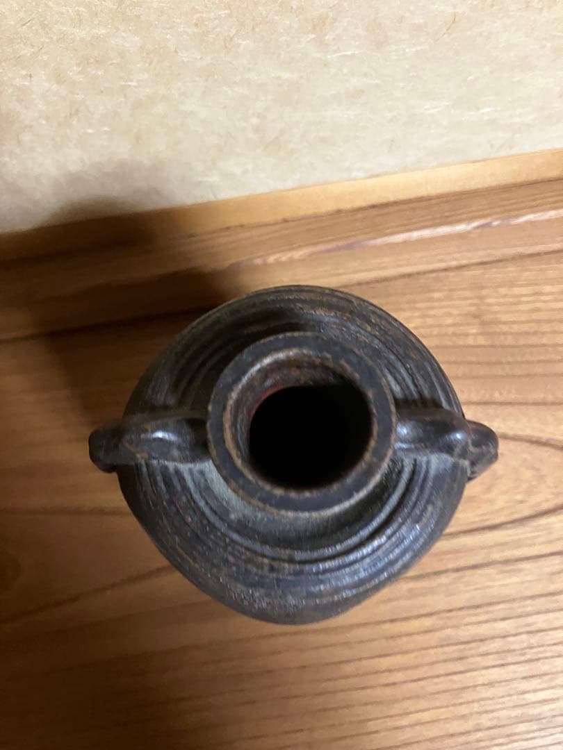 陶器のボトル型花器 ダークブラウン