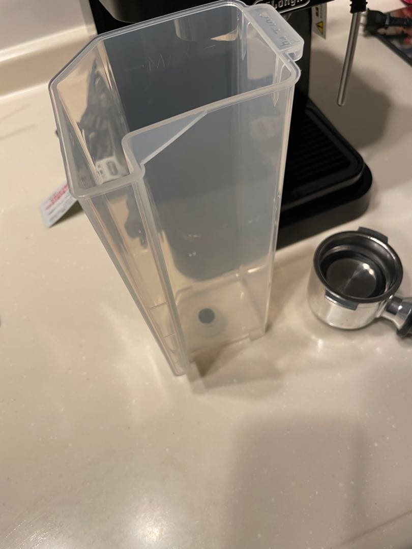 DeLonghi デロンギ　エスプレッソマシン