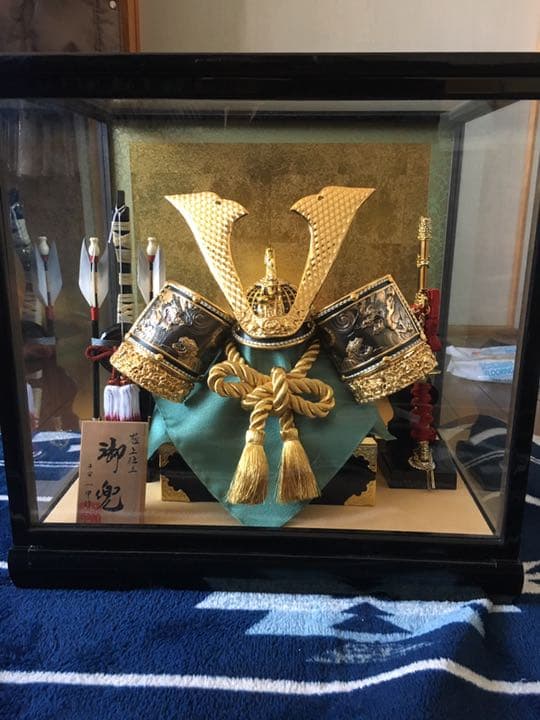 男の子お節句の兜ガラスケース