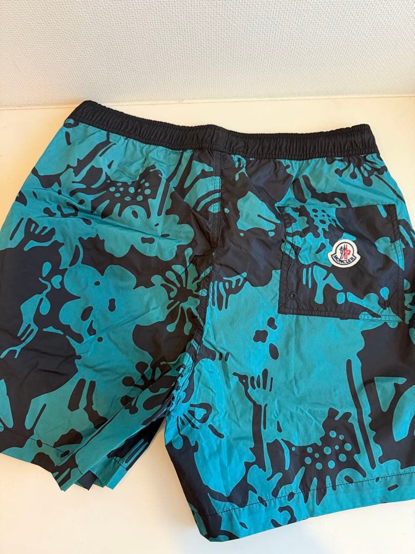 MONCLER 花柄水着 青緑色・黒 収納袋付き