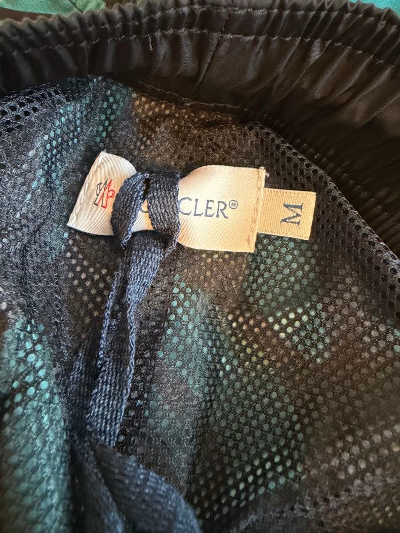 MONCLER 花柄水着 青緑色・黒 収納袋付き