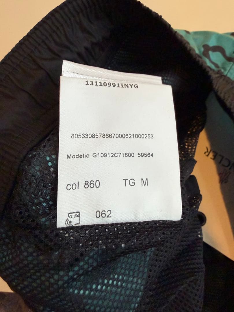 MONCLER 花柄水着 青緑色・黒 収納袋付き