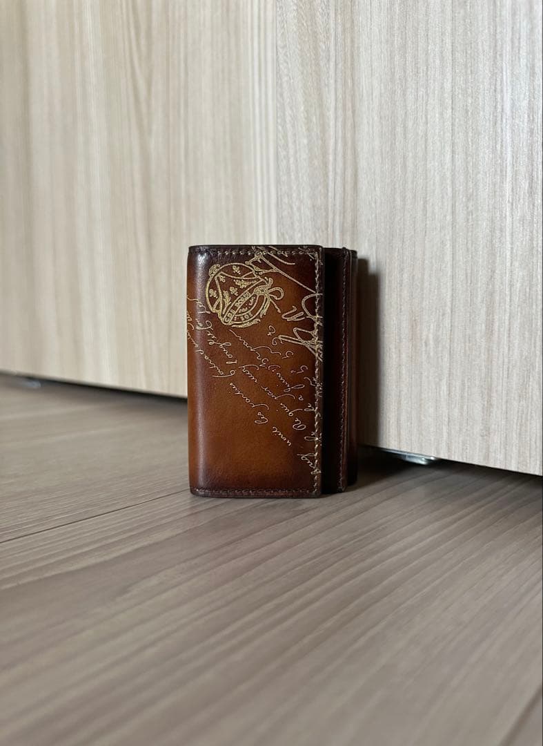 特注15万 ベルルッティ アカジュー レザー 財布 ゴールデンパティーヌ 限定品