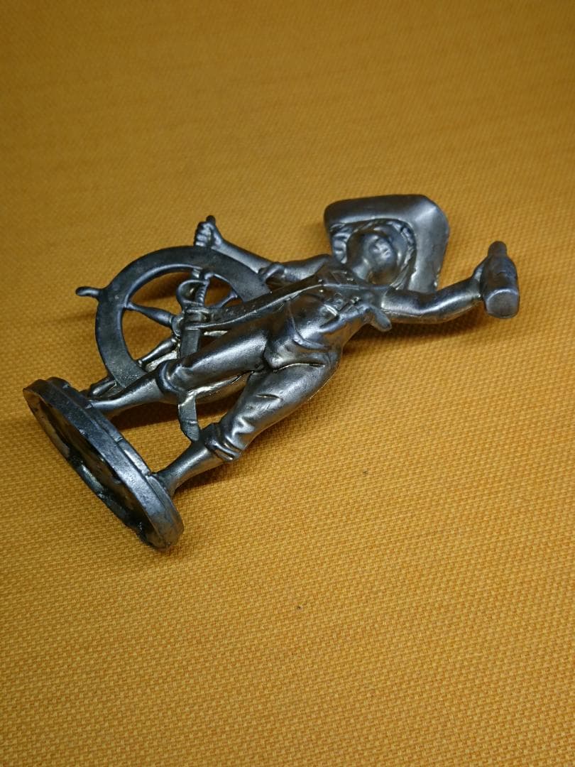 人形　金属　彫像　イタリア　置物　インテリア　工芸品　美術品　A2963