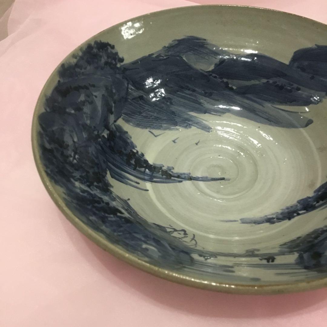 山の風景 陶器ボウル　焼き物　染め付け　手作り　大鉢　茶碗　風景画￼