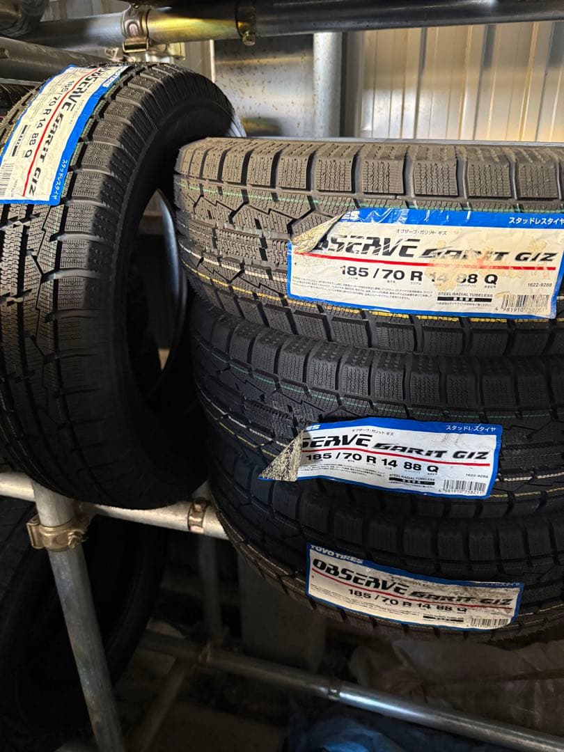 未使用 TOYO 185/70R14 スタッドレス 4本　送料込