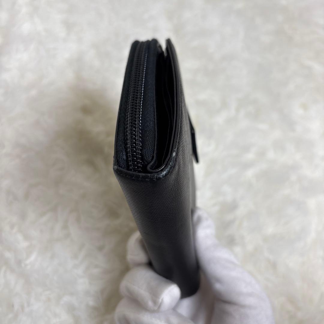 【良品✨】PRADA 二つ折り財布　三角ロゴ　レザー