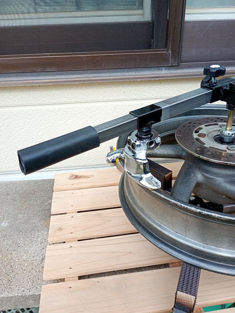 バイク専用タイヤチェンジャー１５インチ〜２１インチ。