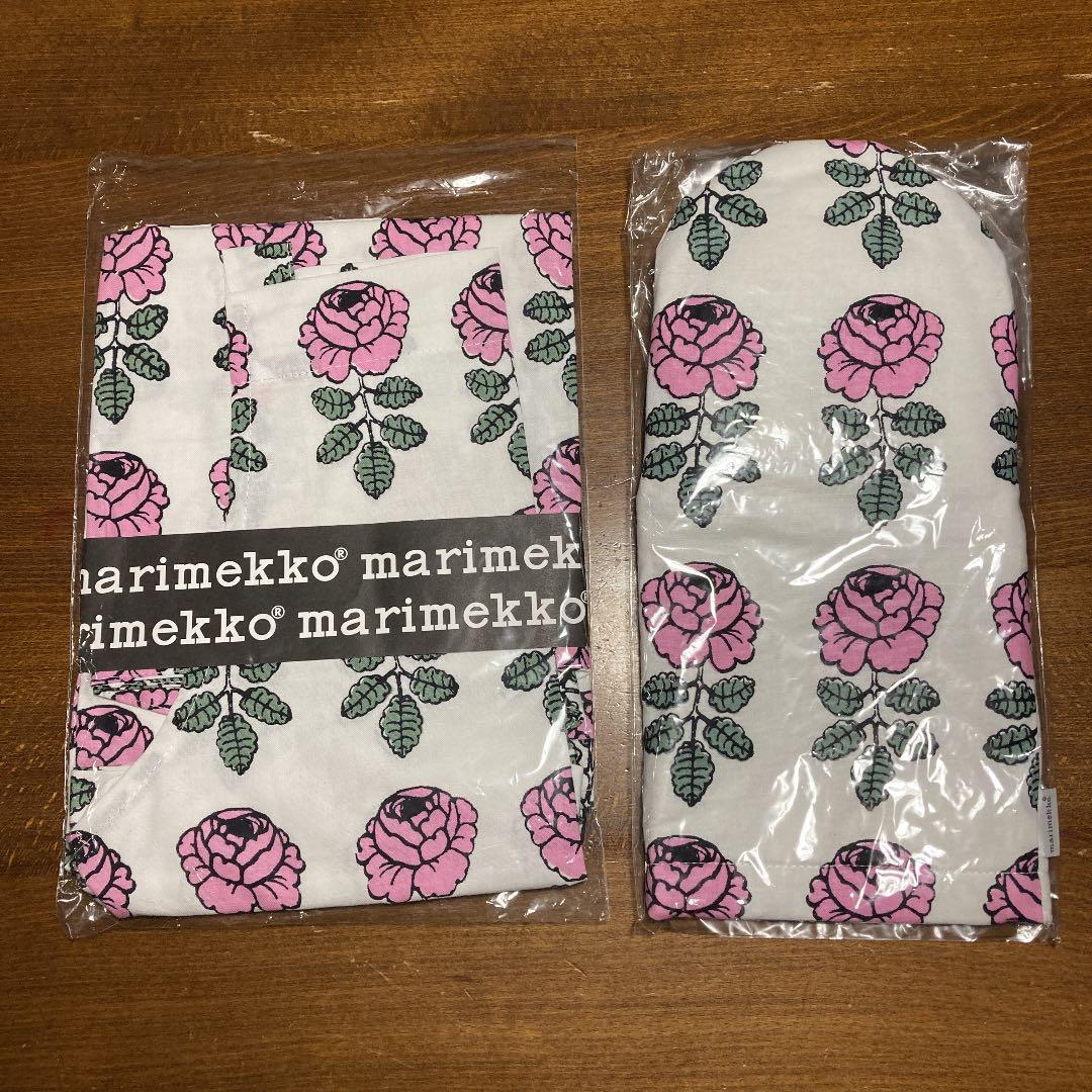 マリメッコ ヴィヒキルース　　　　　　エプロン、ミトンセット