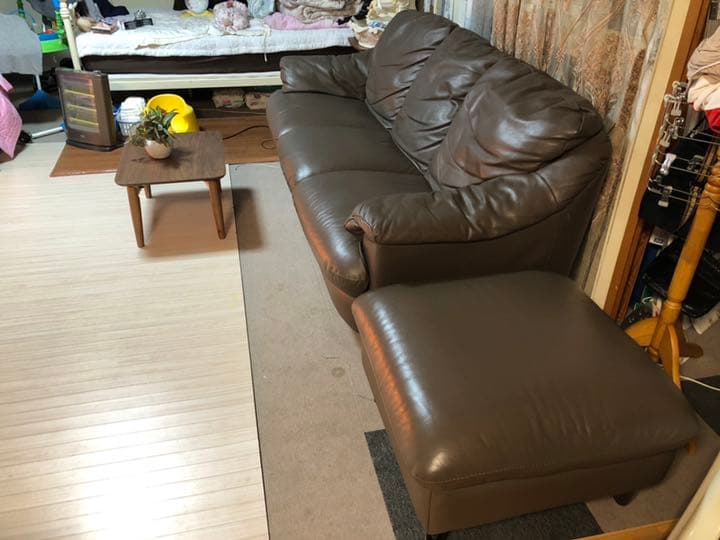 ★★ 高級な本革のソファー★★