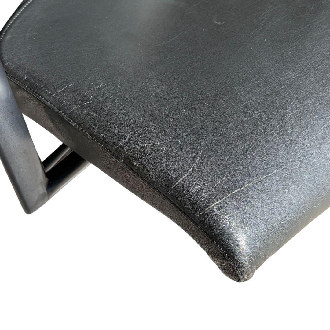 HR703 Fritz Hansen Flowフリッツハンセン　レザーチェア